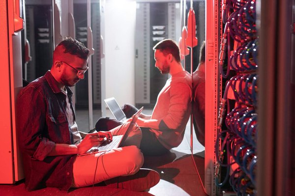 Comment configurer un système de gestion des accès basés sur les rôles (RBAC) pour les applications cloud?